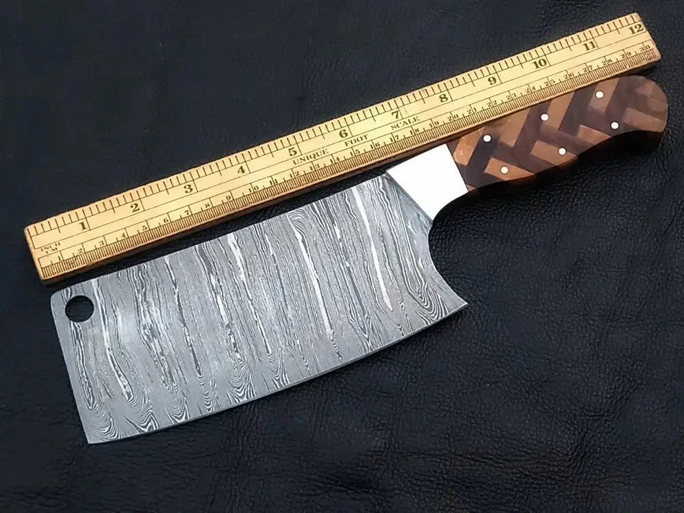 Handmade Damascus Steel Chef’s Cleaver C1000 with wooden handle and intricate design