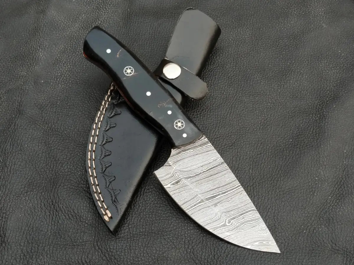 DAMASCUS STEEL BLADE-BLACK HORN BOLSTERS- EPOXY RESIN HANDLE-SA-128-ER - Damascus hunting knife
