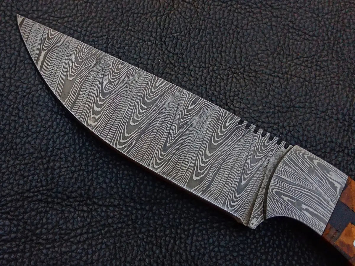 Handmade Damascus Steel Knife - C240 showcasing stunning craftsmanship and durability