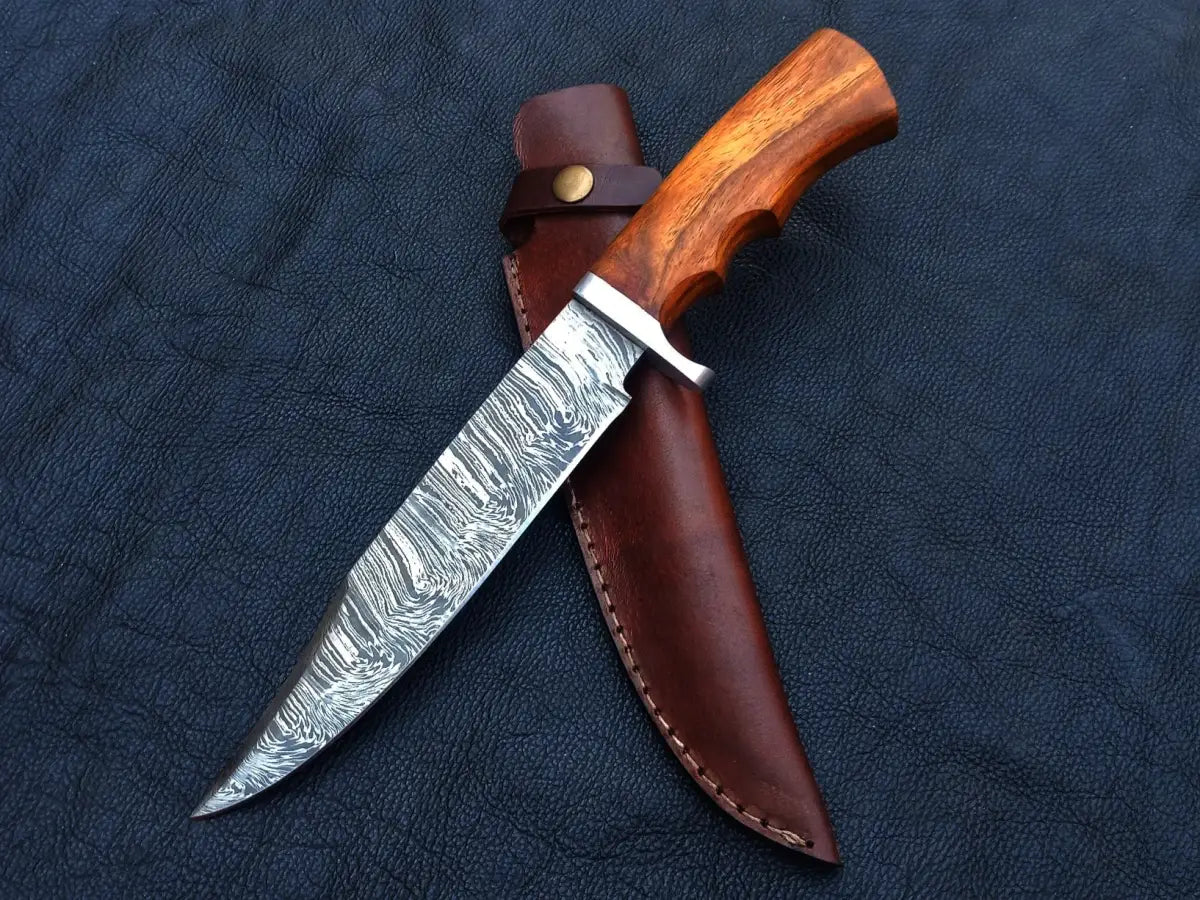 Handmade Damascus Steel Bowie C146 with leather sheath and striking pattern design