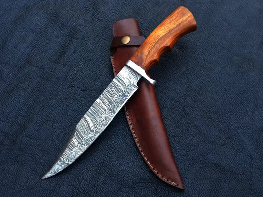 Handmade Damascus Steel Bowie C146 with leather sheath and striking pattern design