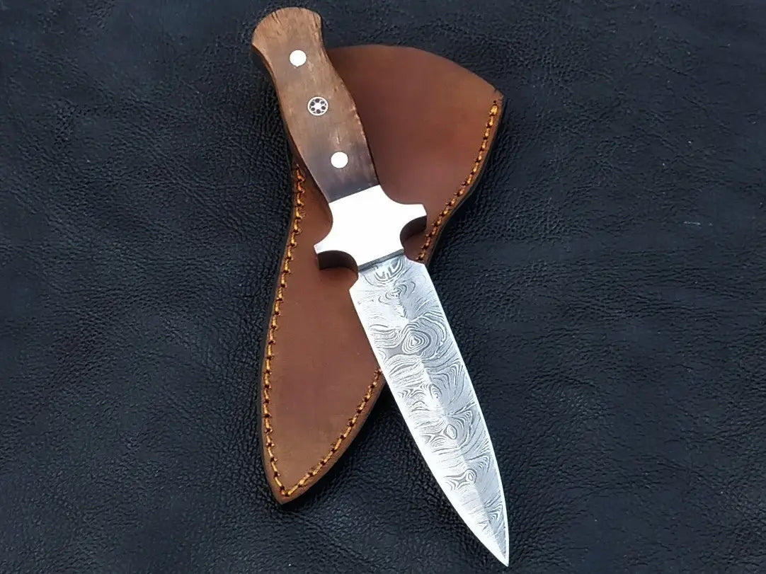 Handmade Damascus Steel Dagger C116 with leather sheath for collectors and enthusiasts