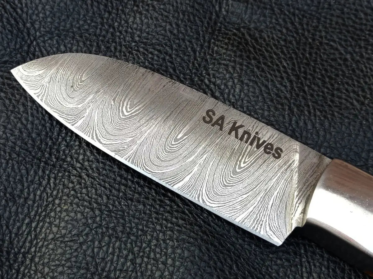 Damascus steel Olive Wood Skinning Knife SAK005 with a beautiful grain finish