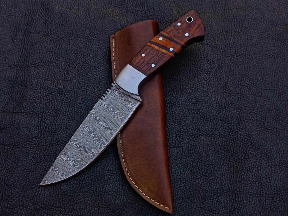 Handmade Damascus Steel Knife C243 with wooden handle and leather sheath