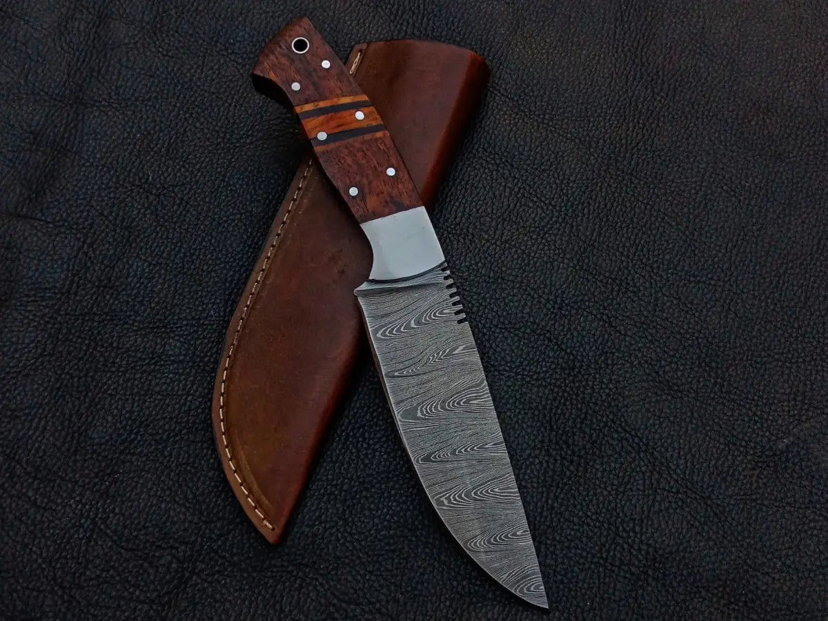 Handmade Damascus Steel Knife C243 with wooden handle and leather sheath