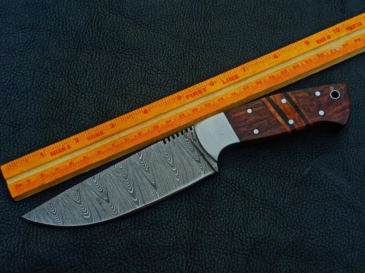 Handmade Damascus Steel Knife with wooden handle, model C243 for exceptional performance