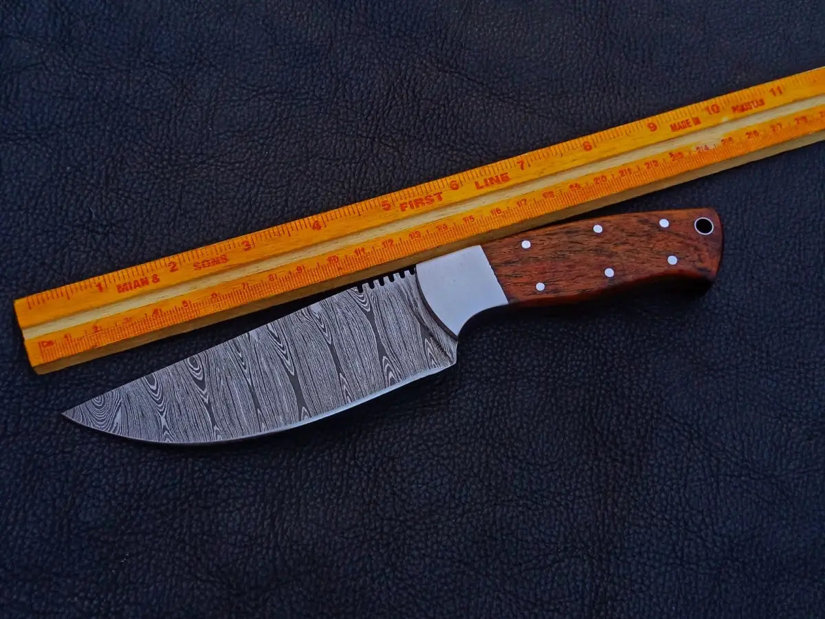 Handmade Damascus Steel Knife - C248 featuring a stunning wooden handle design
