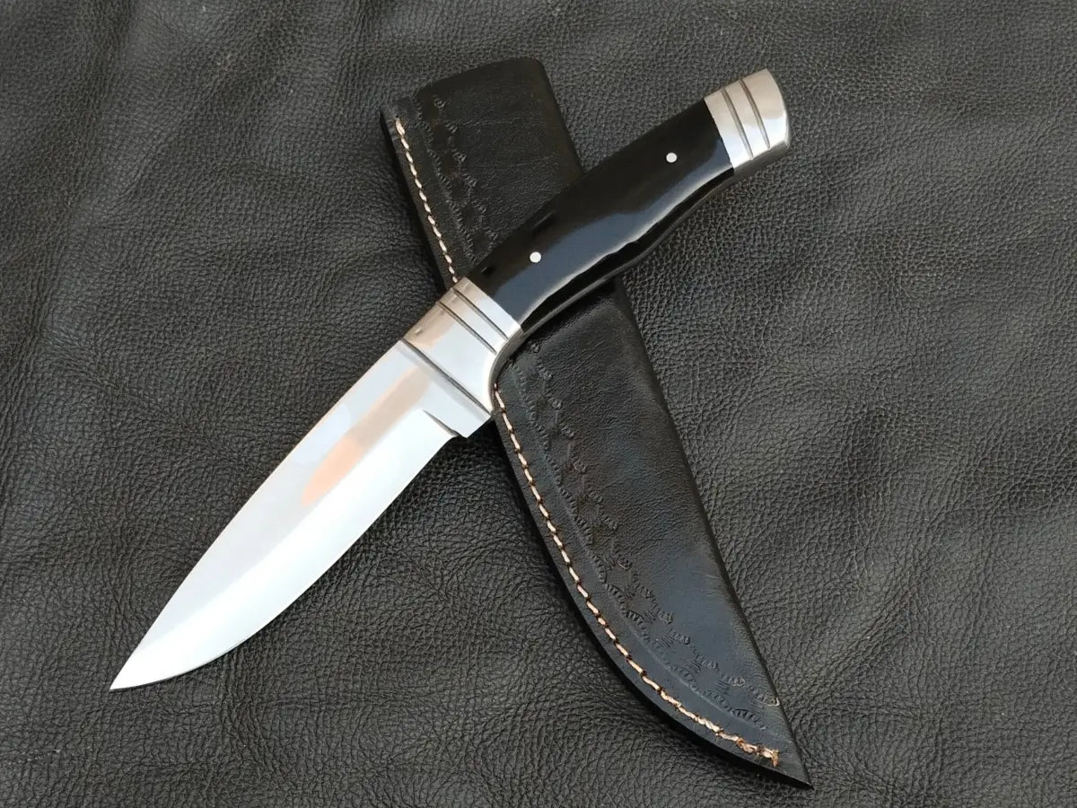 HUNTING KNIFE BLACK HORN HANDLE WITH STAINLESS STEEL BLADE SA116-B - Handmade Hunting Knife