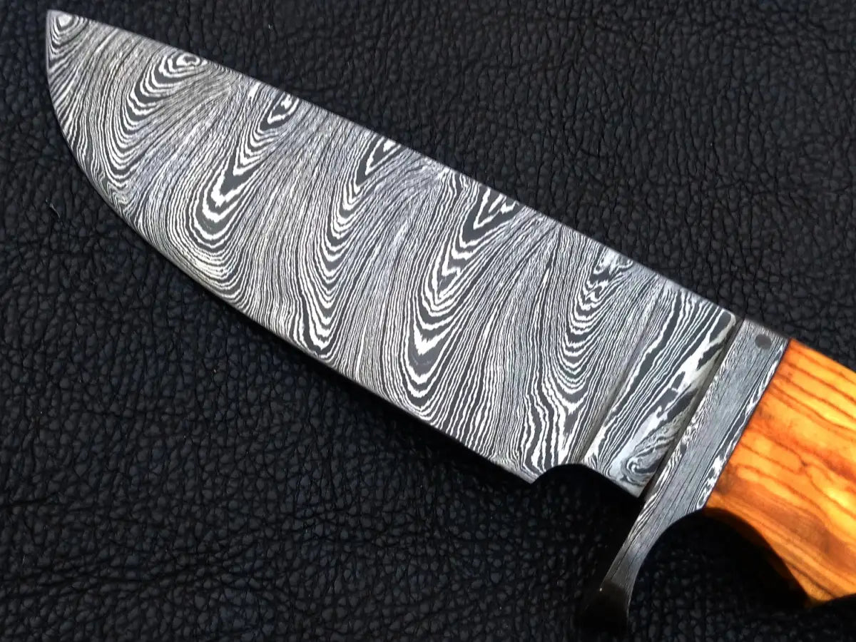 Handmade Damascus Steel Hunting Knife -C179