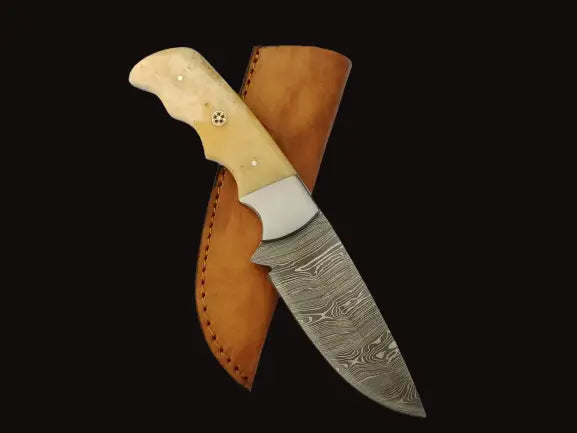 Handmade Damascus Steel Hunting Knife-B530 with leather sheath