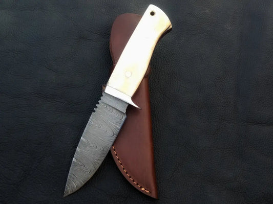 Handmade Damascus Steel Hunting Knife with Leather Sheath