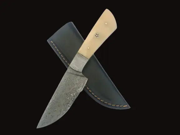 Handmade Damascus Steel Hunting Knife with Wooden Handle and Black Sheath - B544