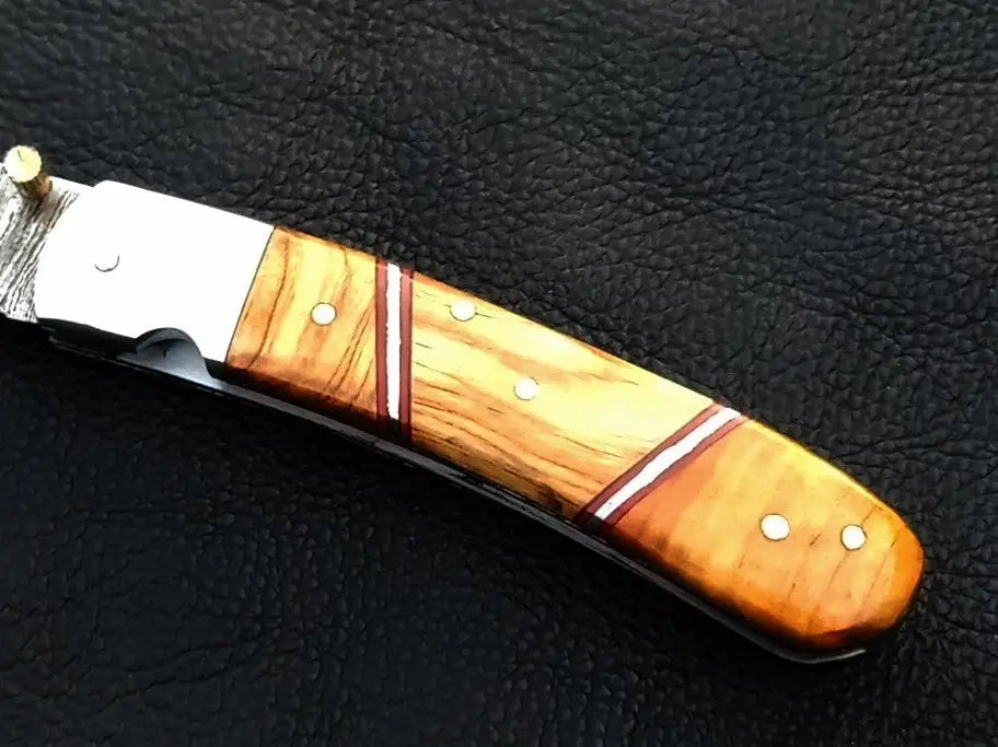 Handmade Damascus Steel Folding Knife with Wooden Handle C171 for collectors and enthusiasts