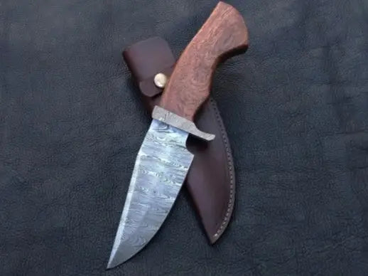 Handmade Damascus Steel Hunting Knife C158 with wooden handle and leather sheath