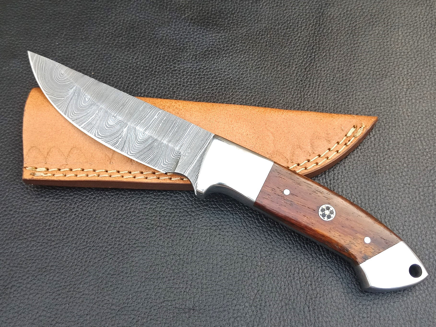 SA-1231 DAMASCUS STEEL SKINING KNIFE- STAINLESS STEEL BOLSTERS