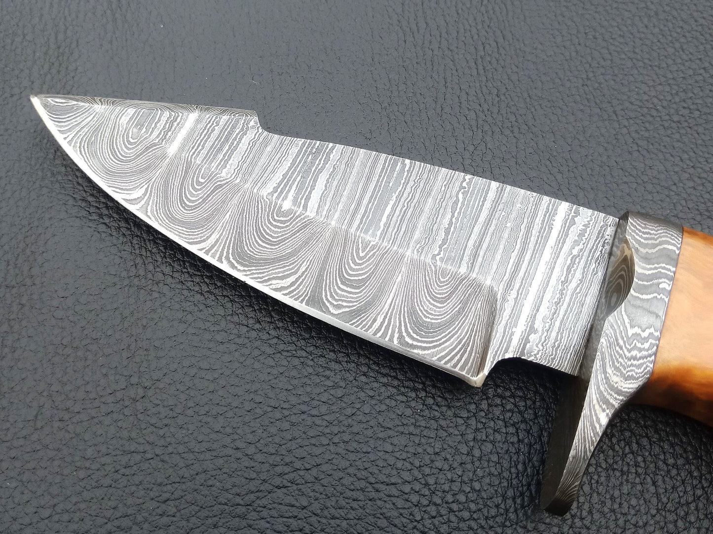 SA-1402 DAMASCUS STEEL SKINING KNIFE- DAMASCUS STEEL BOLSTERS