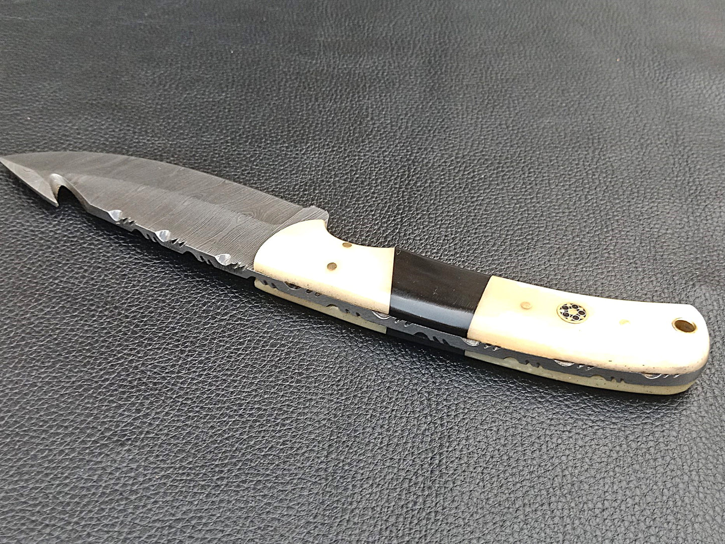 SA-1228 DAMASCUS STEEL SKINING KNIFE- CAMEL BONE BOLSTERS
