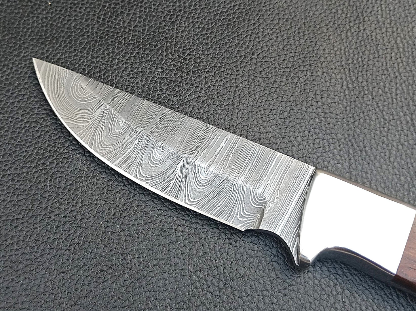 SA-1231 DAMASCUS STEEL SKINING KNIFE- STAINLESS STEEL BOLSTERS