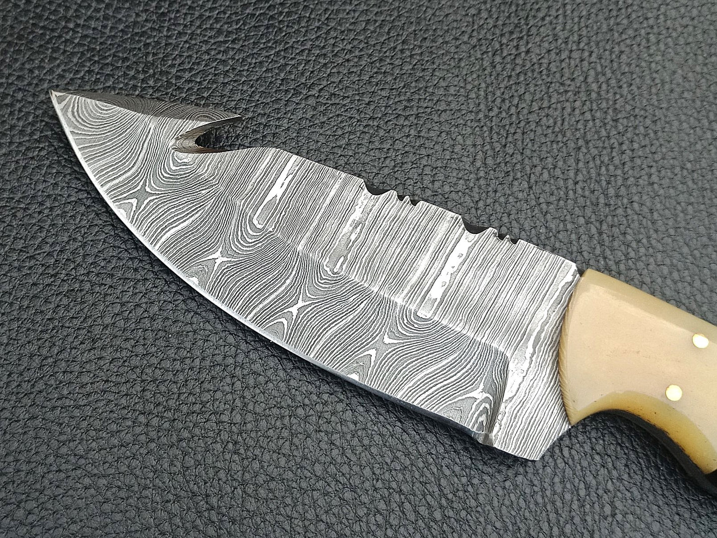 SA-1228 DAMASCUS STEEL SKINING KNIFE- CAMEL BONE BOLSTERS