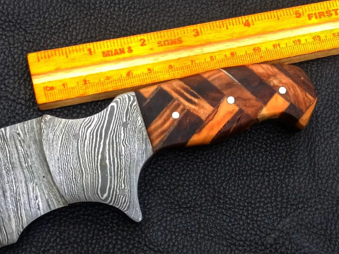 Handmade Damascus Steel Bush Tracker Knife-C191 - knife