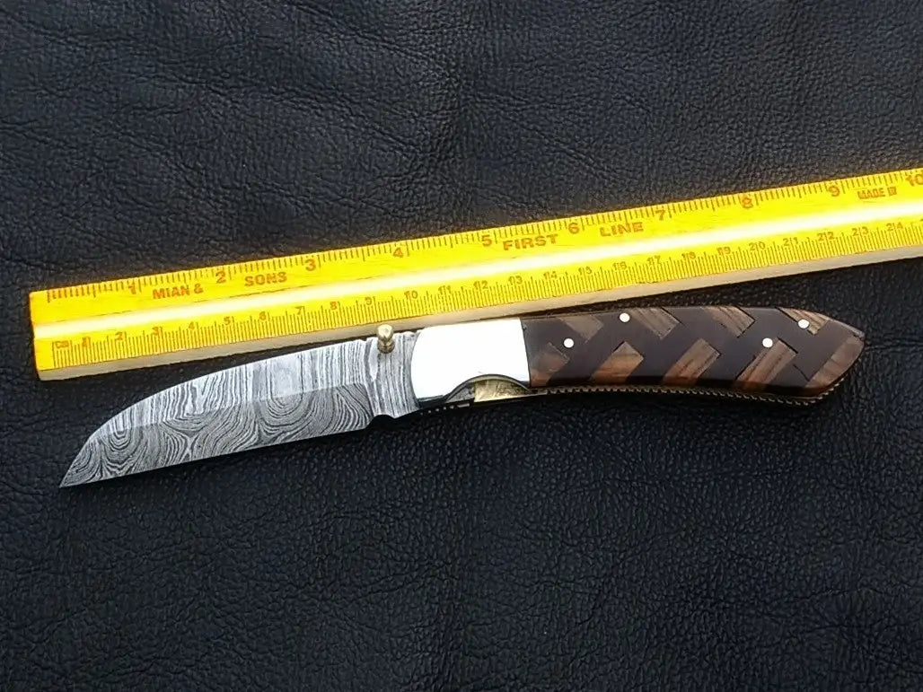 Handmade Damascus Steel Folding Knife C167 with patterned wood handle design