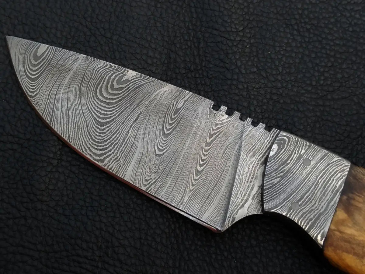 Handmade Damascus Steel Knife with Wooden Handle - Handcrafted Product C2 1003