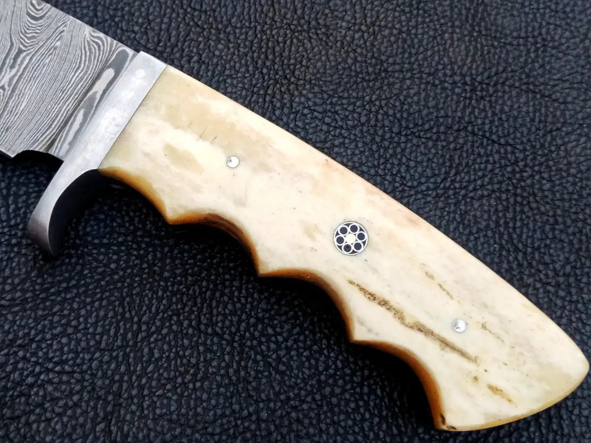 Handmade Damascus Steel Hunting Knife -C196 - knife