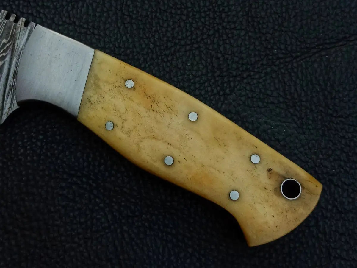 Handmade Damascus Steel Hunting Knife - C245 - & Survival Knives
