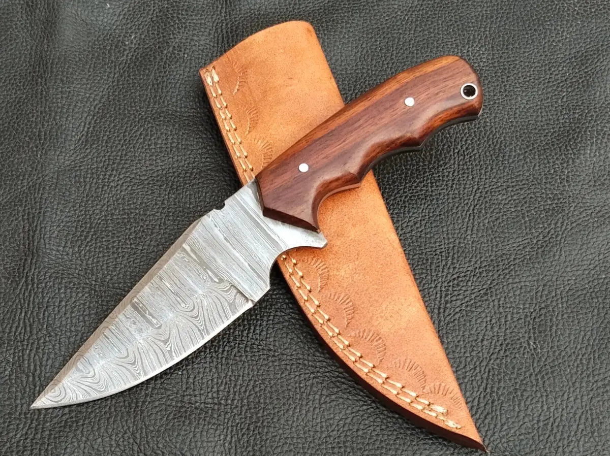 HUNTING KNIFE-ROSEWOOD HANDLE WITH DAMASCUS STEEL BLADE SA113-R - Damascus hunting knife
