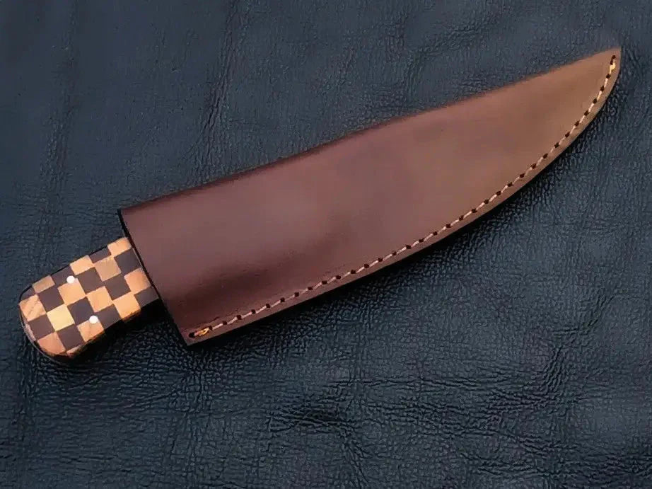 Damascus steel hunting knife with brown leather sheath - C105