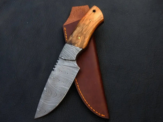 Handmade Damascus steel knife with leather sheath - C2 1003