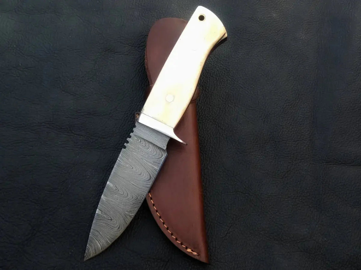 Handmade Damascus Steel Hunting Knife with Leather Sheath