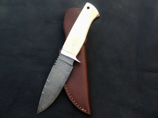 Handmade Damascus Steel Hunting Knife with Leather Sheath