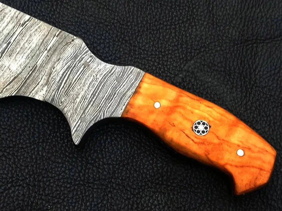 Handmade Damascus Steel Bush Tracker Knife-C189 with wooden handle and intricate blade design