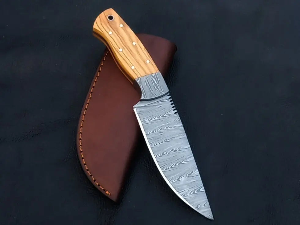 Handmade Damascus Steel Knife - C235 - Hunting & Survival Knives