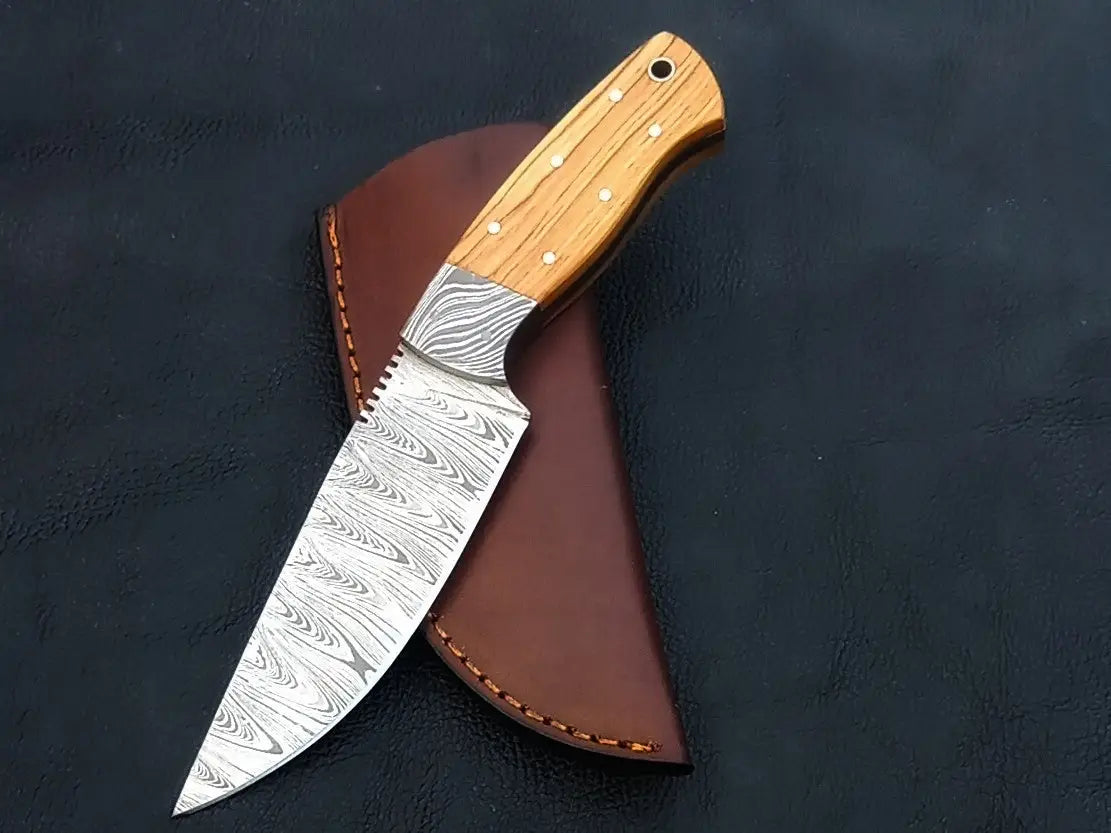 Handmade Damascus Steel Knife - C235 - Hunting & Survival Knives