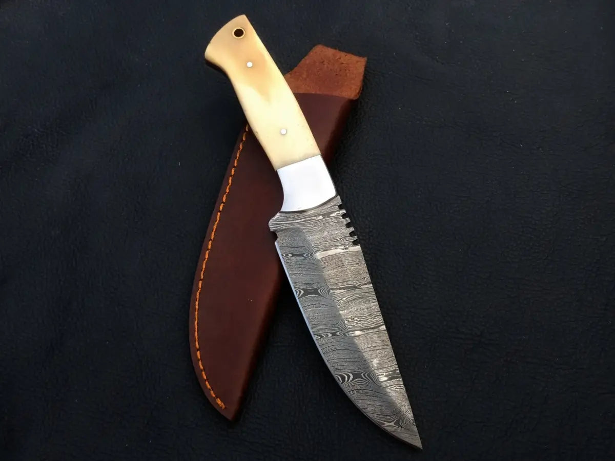 Handmade Damascus Steel Hunting Knife-C1001 - Knife