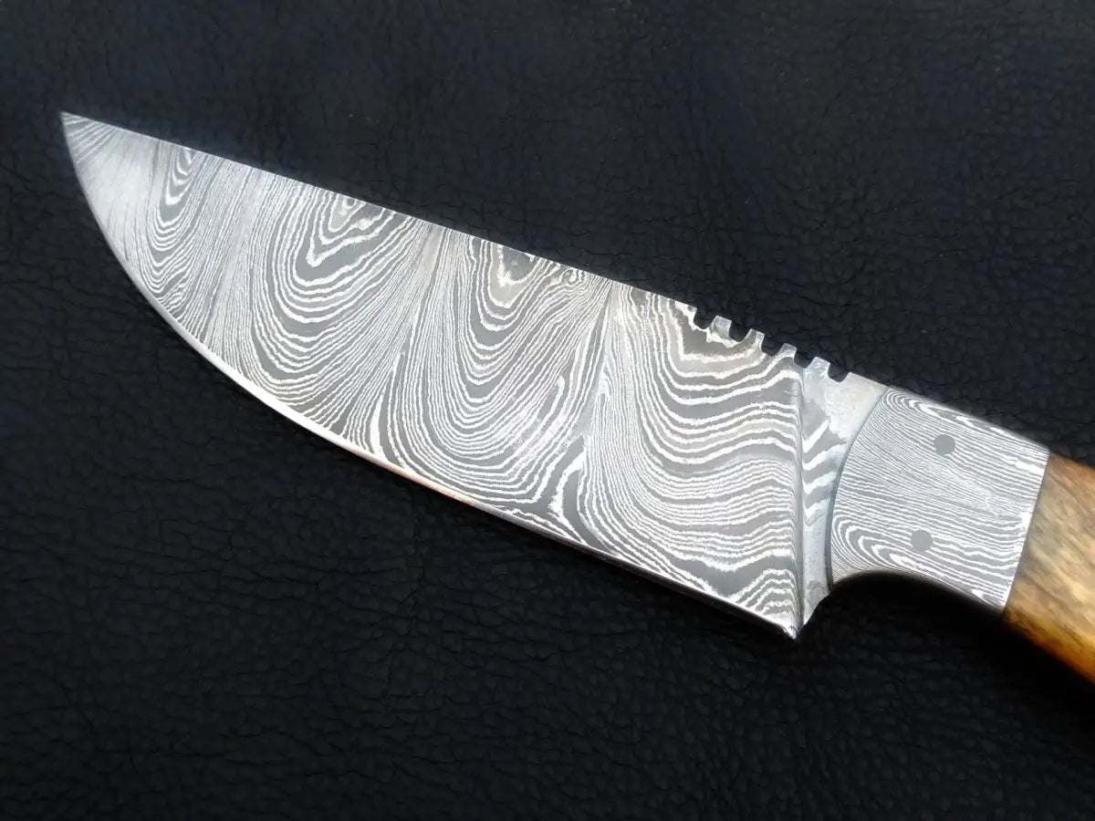 Handmade Damascus Steel Hunting Knife-C29 - knife