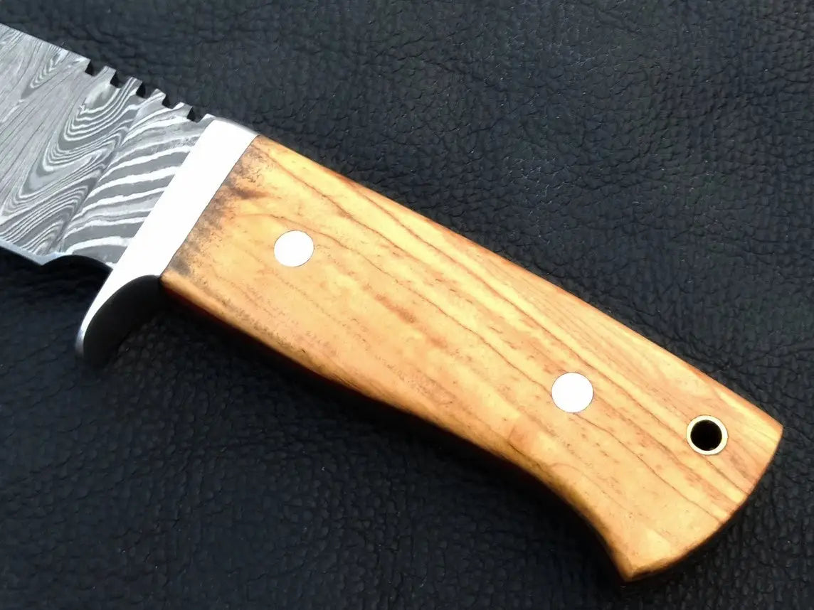 Handmade Damascus Steel Skinning Knife-C12 - hunting knife