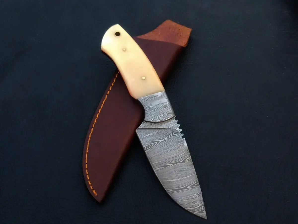 Handmade Damascus Steel Skinning Knife with Leather Sheath - C37